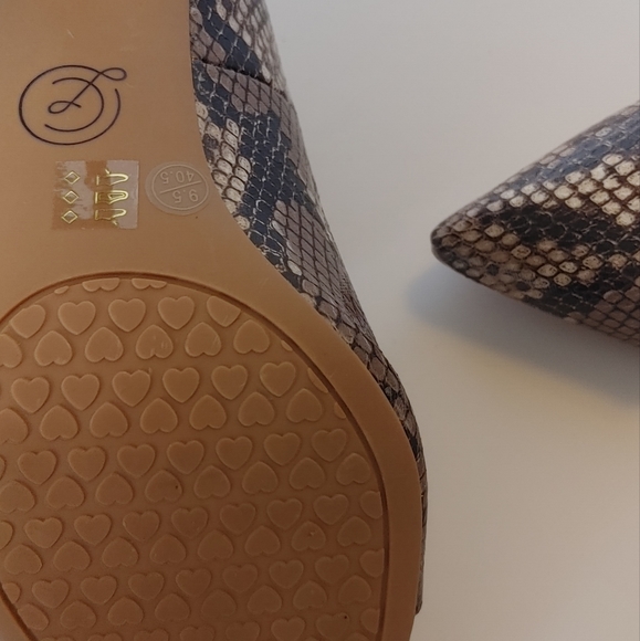 Rayla pointed toe pump - Picture 5 of 13